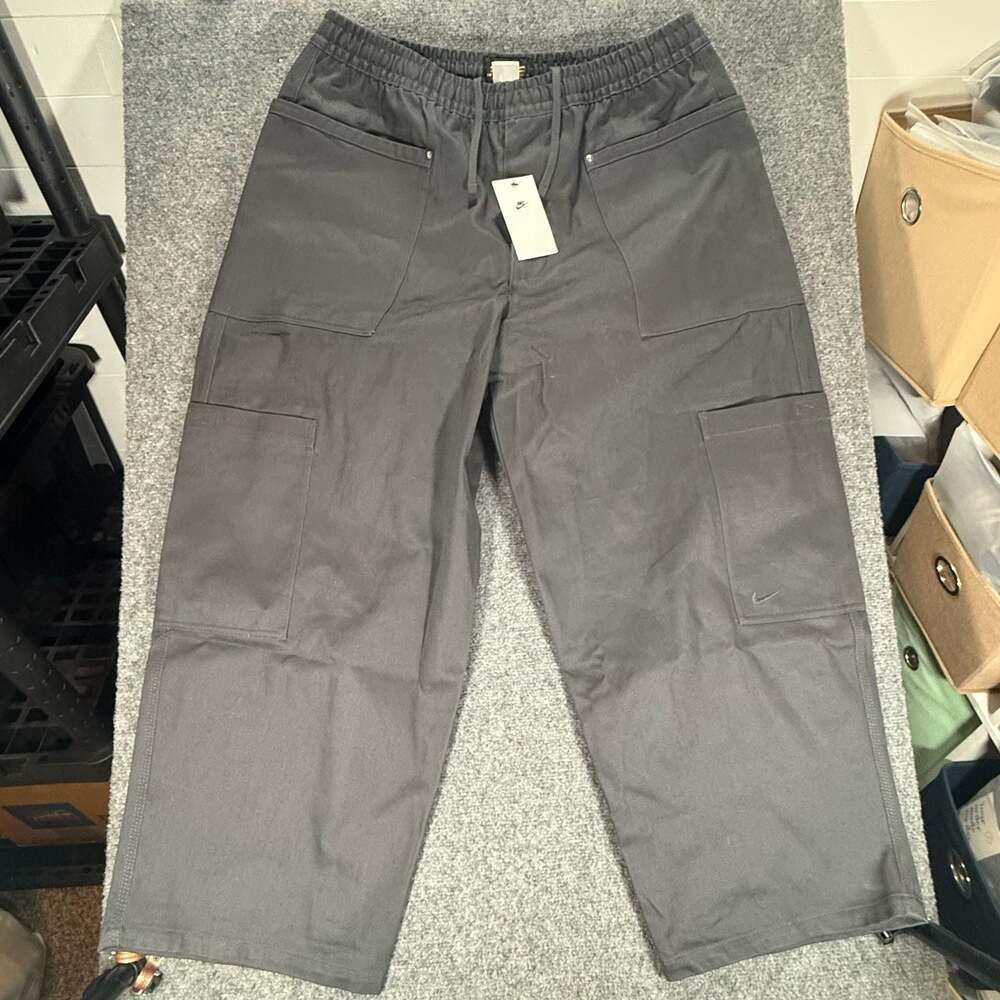 Nike Life Men's Loose Fit Straight Leg Cotton Twill Cargo Pants - HJ0643-060